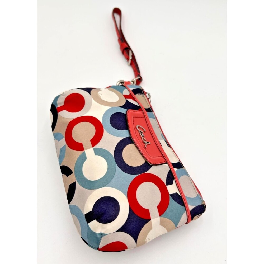 Coach Ashley Op Art Wristlet Multicolor Coral Patent Leather Zip Pouch
